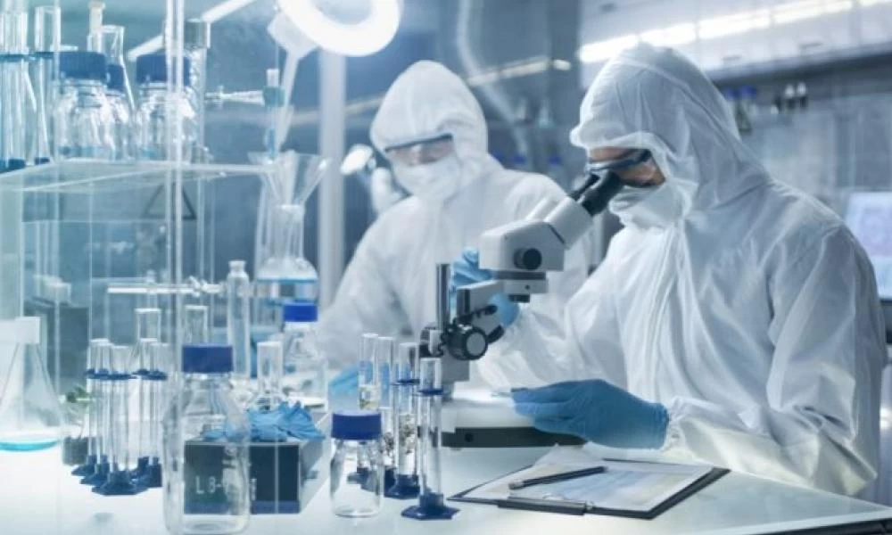 Ρωσία: Παρουσίασε οκτώ υποψήφια εμβόλια κατά του κορονοϊού